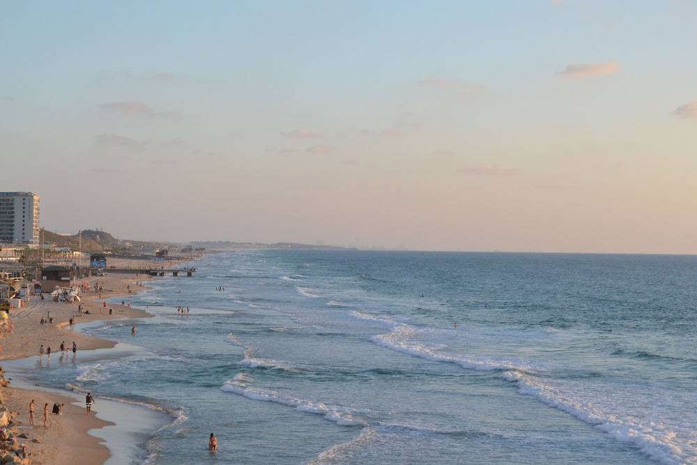 Charming 3bdr apt with sea view B5