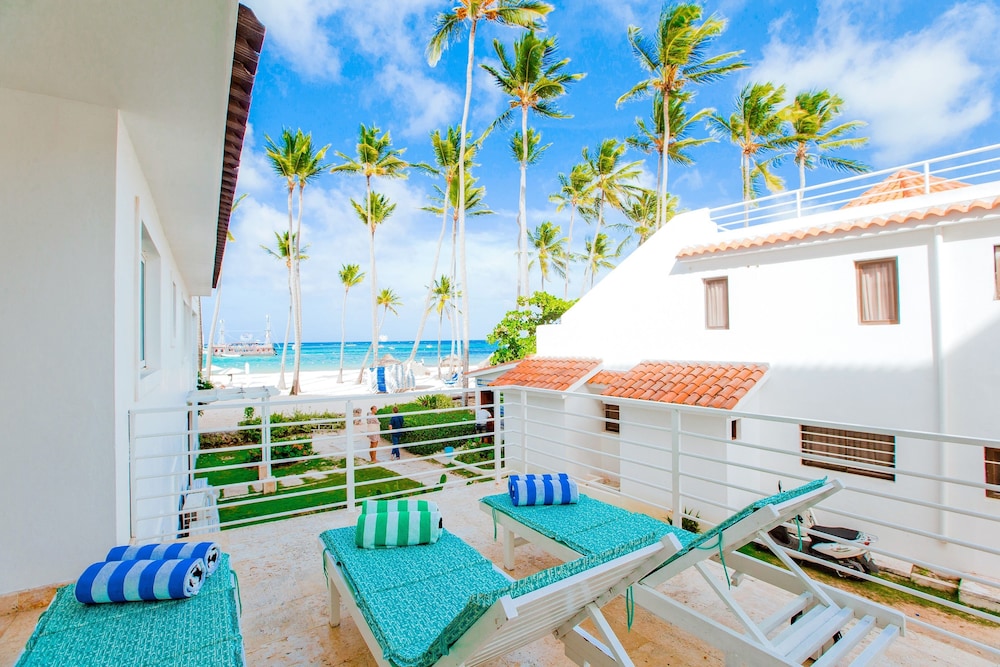 Ocean View Apartment With 3 BDR at B Varo Beach view 2