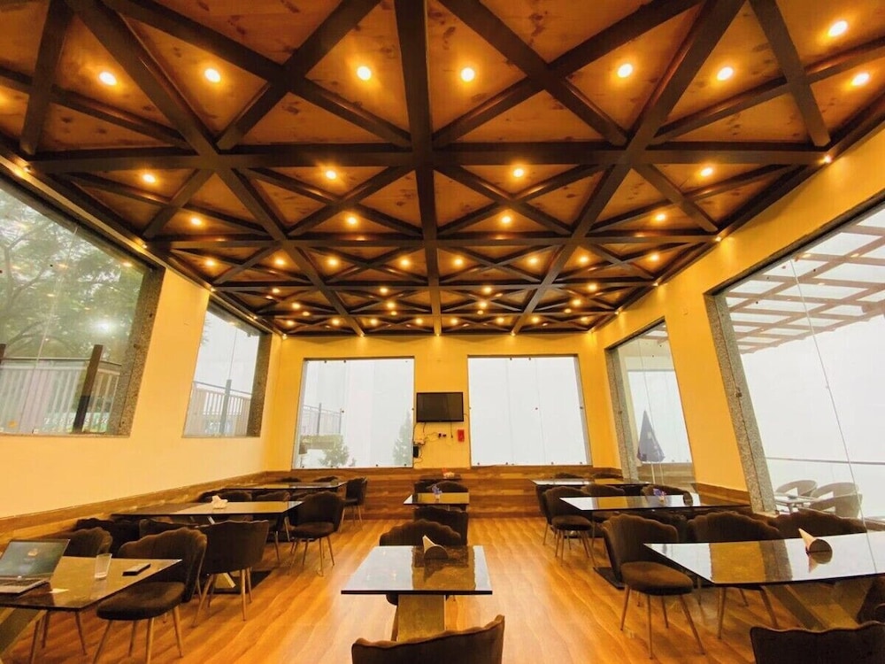 The Pari world Homestay and Restaurant