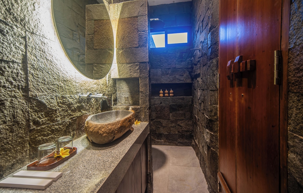 3Bedroom-703-Private Pool Villa Sanur
