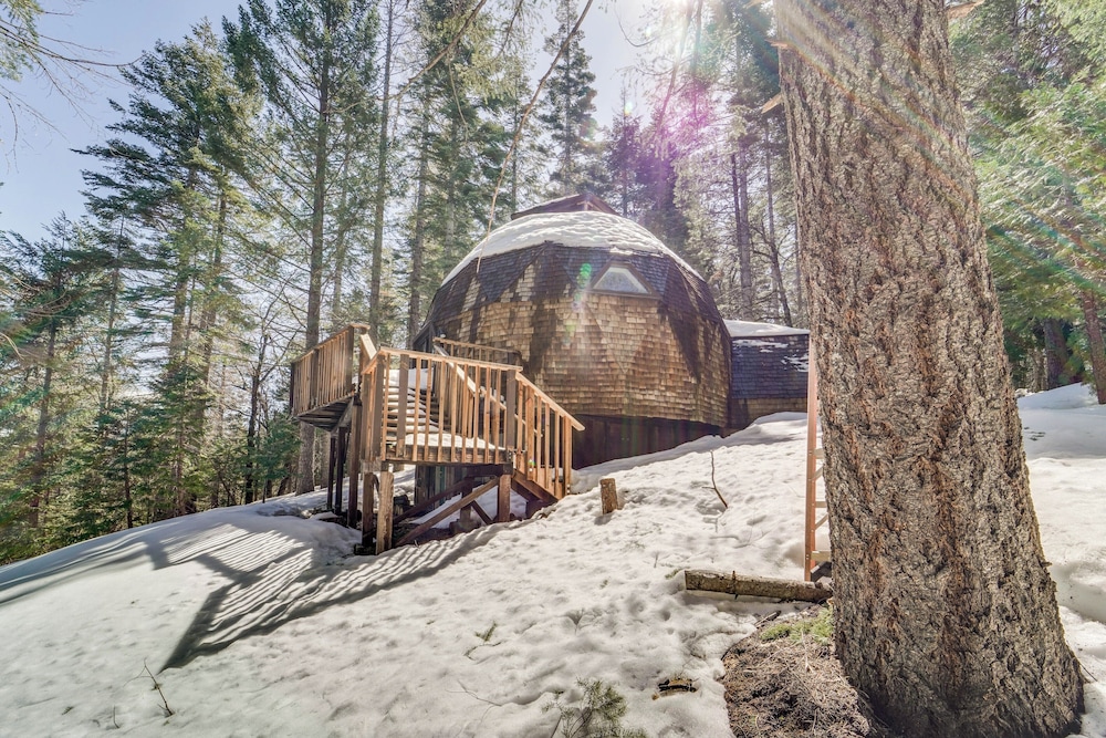 Off-grid Geodesic Dome: Nevada City House w/ Views
