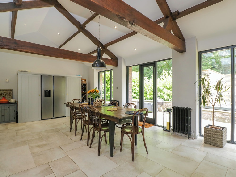 The Ivy Barn