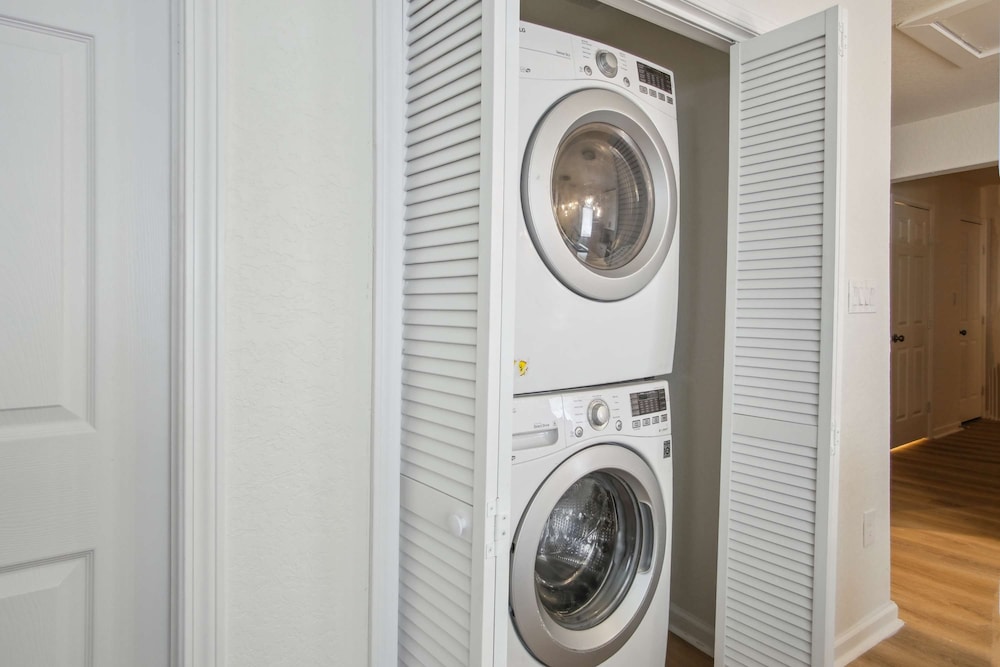 Your Amazing 3BR 2BA Downtown Delight