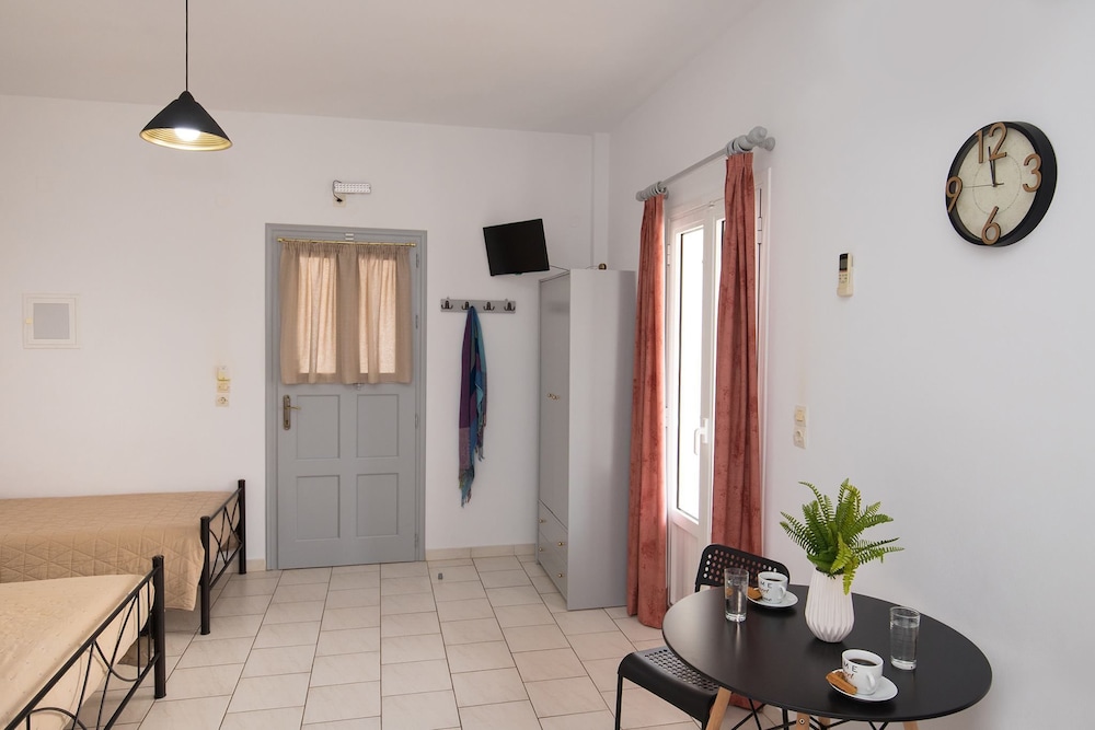 Letta's Apartments
