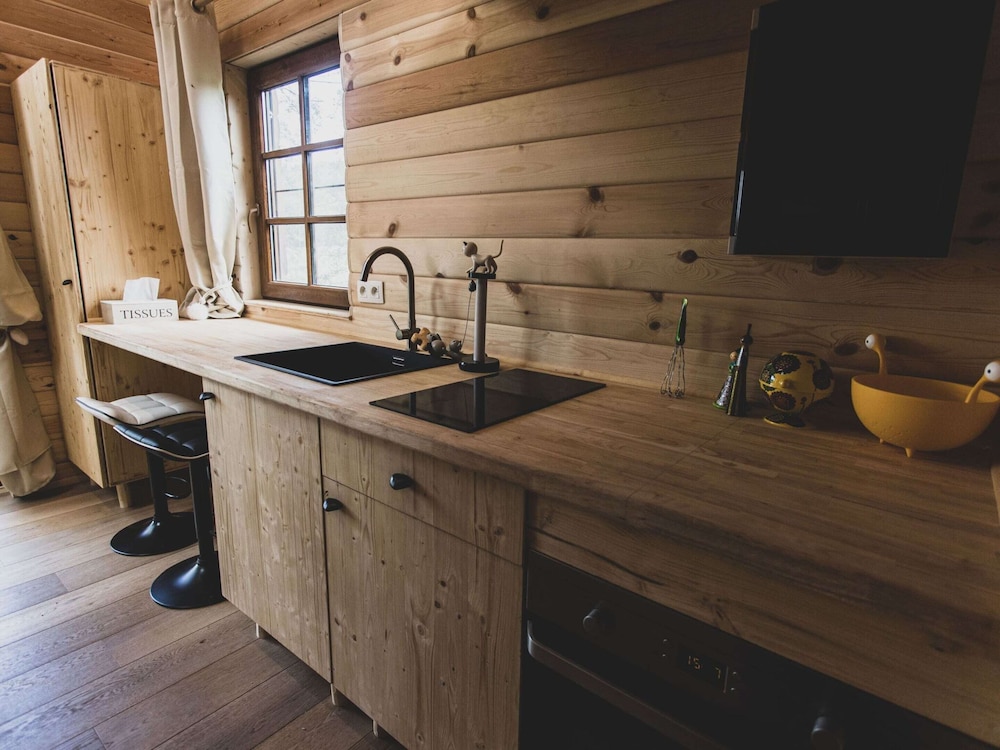 Romantic Woodland Chalet