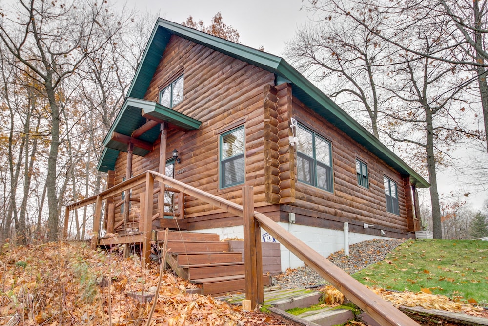 Pet-friendly Garrison Retreat w/ Gas Fireplace! view 2