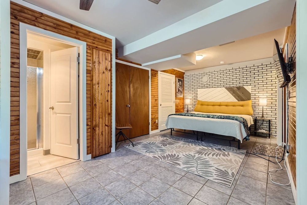 Sauna Firepit King Bed Close to Skiing