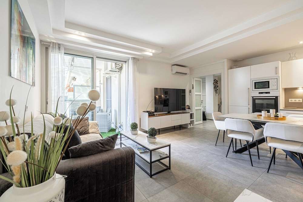 Modern apt With Balcony - Cannes/croisette