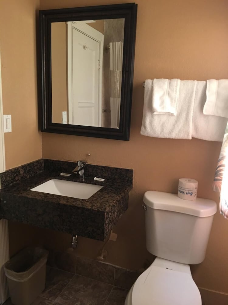Budget Inn