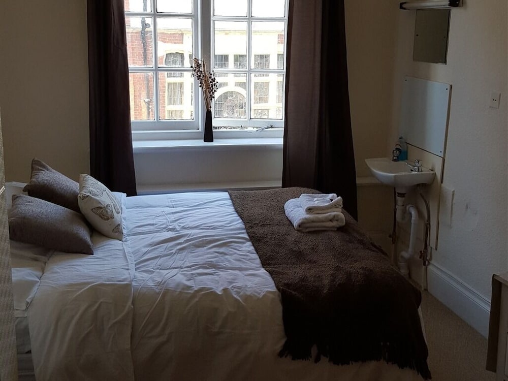 Marlborough Vacations - The Bear Marlborough - Property Image 33