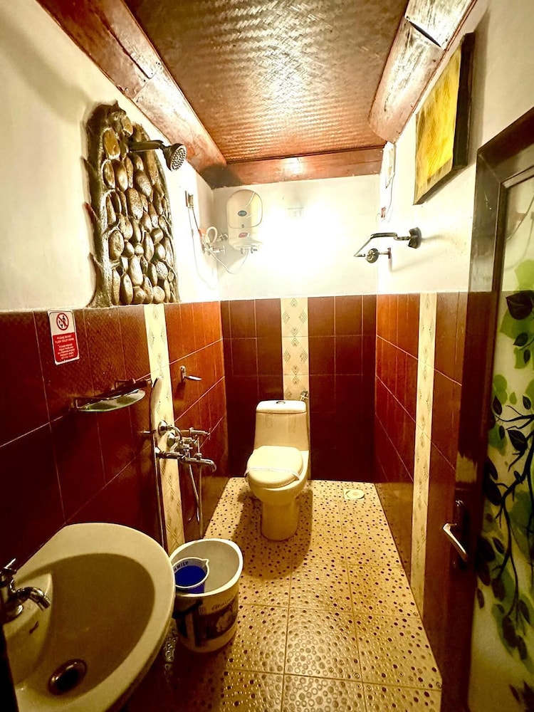 Pugmarks Jungle Resort