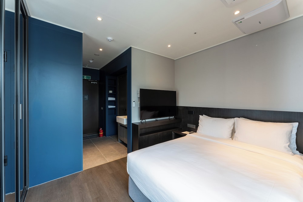 HOMES Stay MyeongDong 14