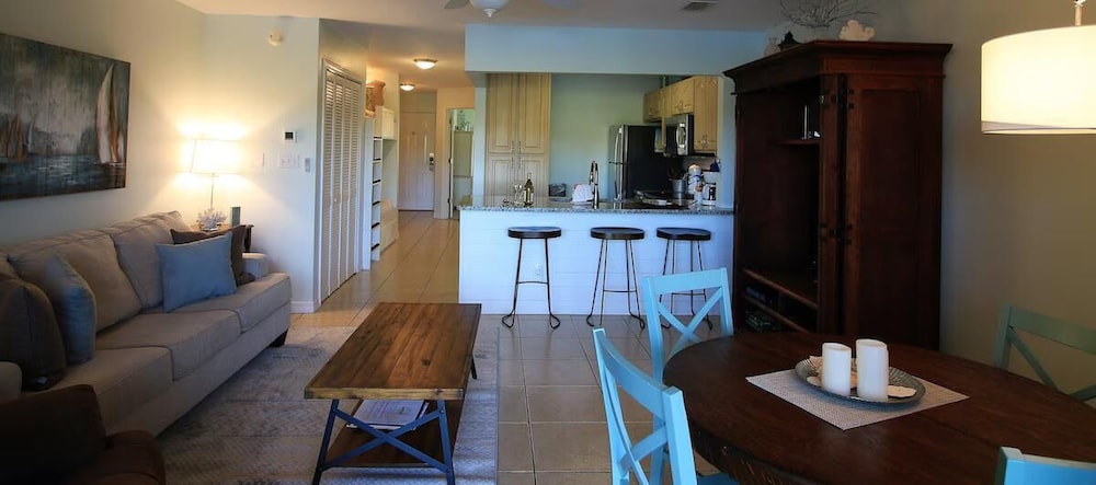 Seascape Lakefront Villas 124