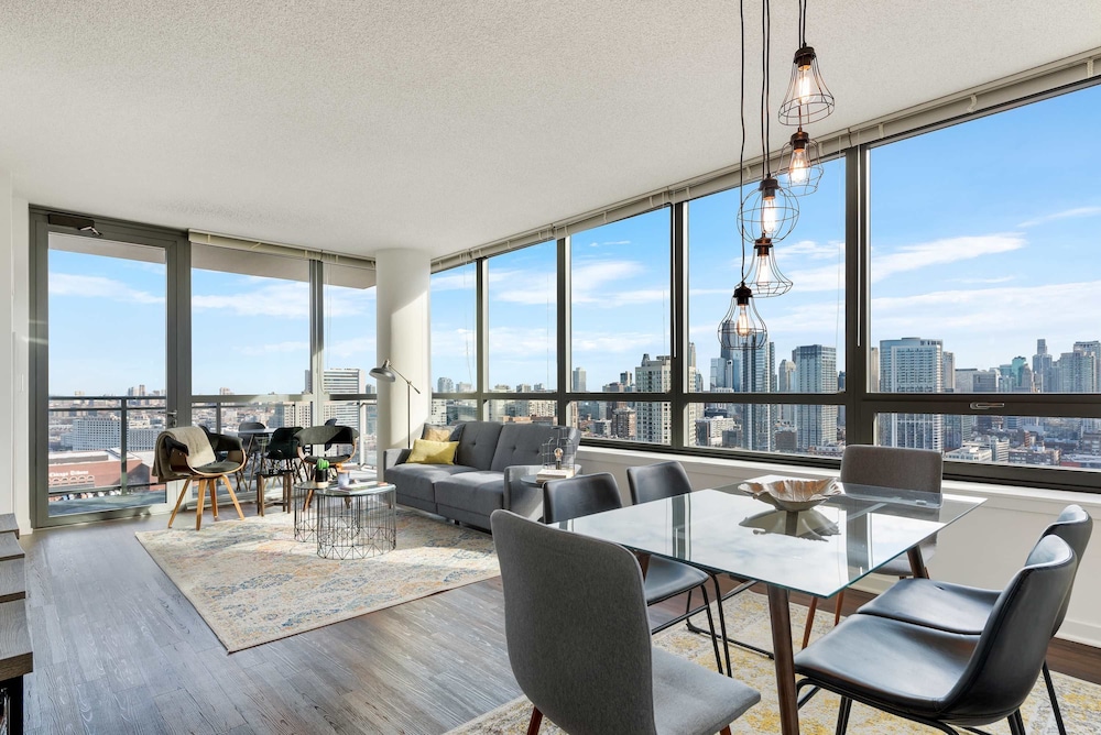 Fulton Group Stay 2 Apartments Skyline Views