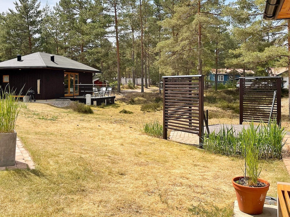 Cozy Cottage Near Beach in Ahus