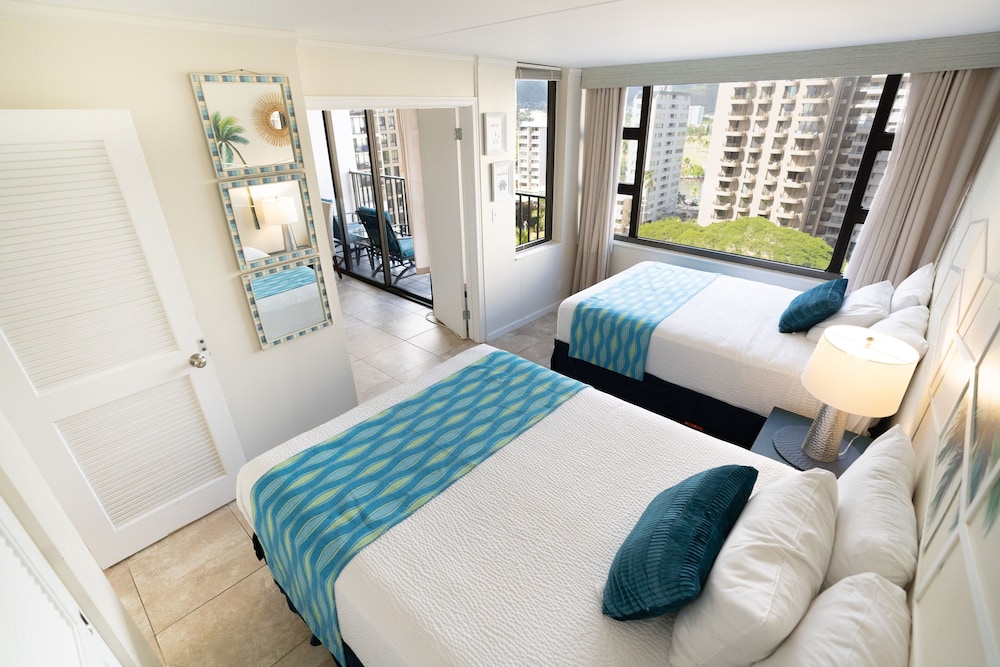 Tower 2 Suite 1207 1 Bedroom Condo