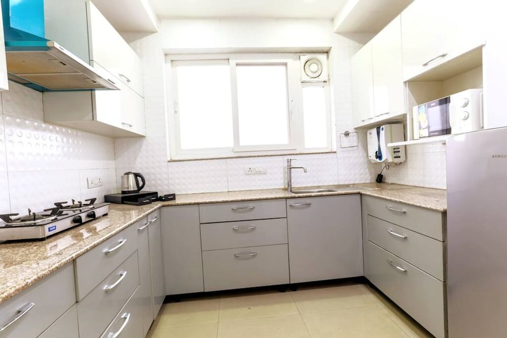 Modern City Retreat 2bhk Paras Fortis Balcony