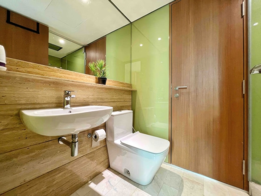Staycation Sky Suites