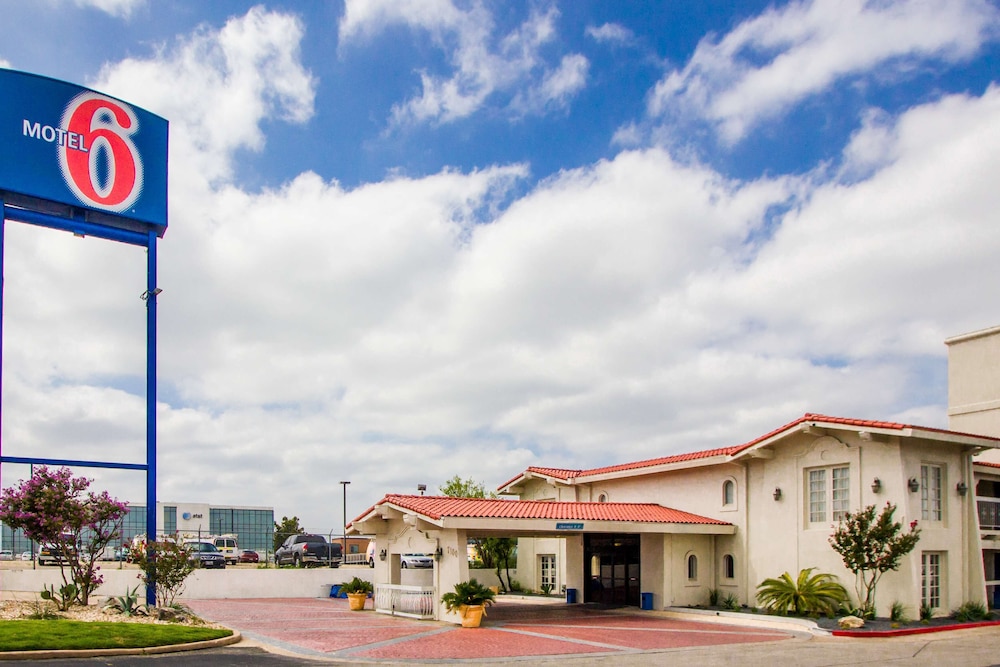 Motel 6 Austin, TX - Midtown