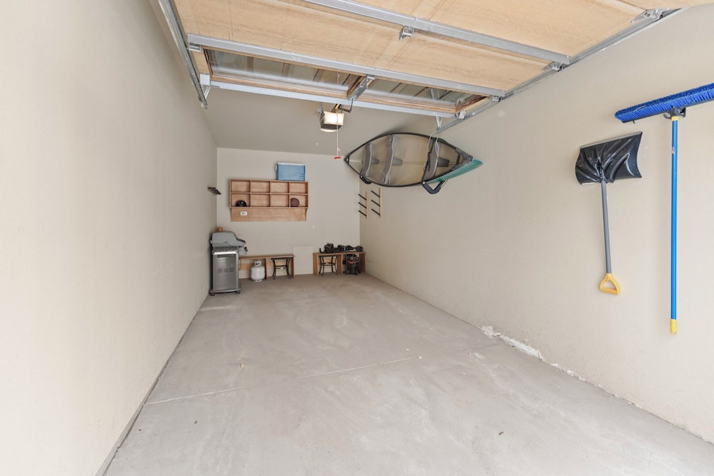 Watertower Place Condos Unit 202, Building B