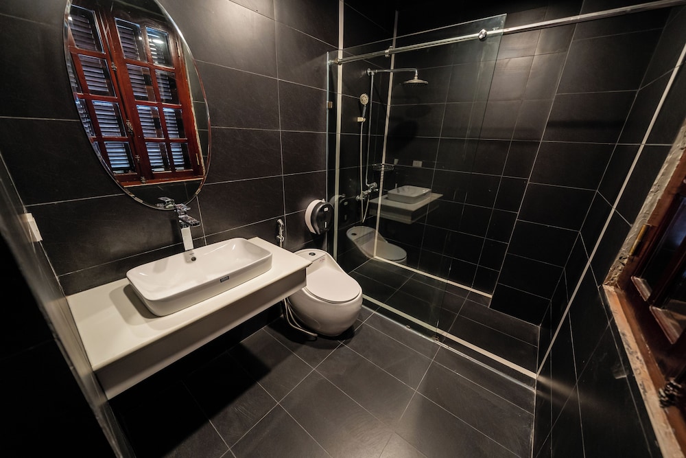 Mad Monkey Hanoi - Hostel