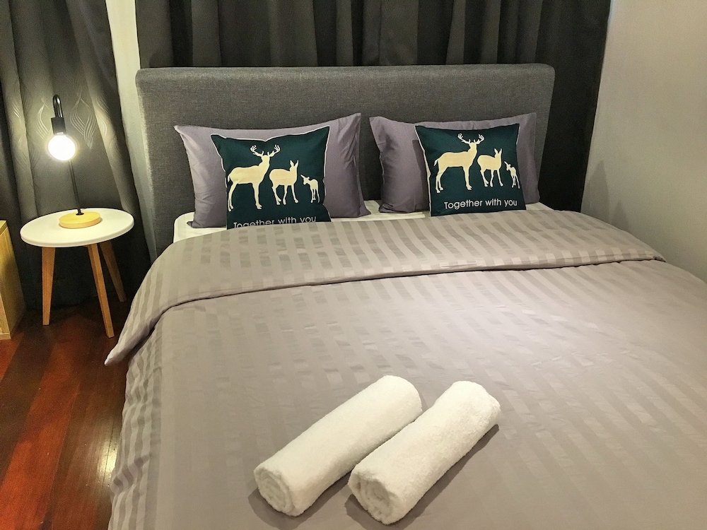 iBook7 - 2 Bedroom Gurney Studio Suite by iBook Homestay