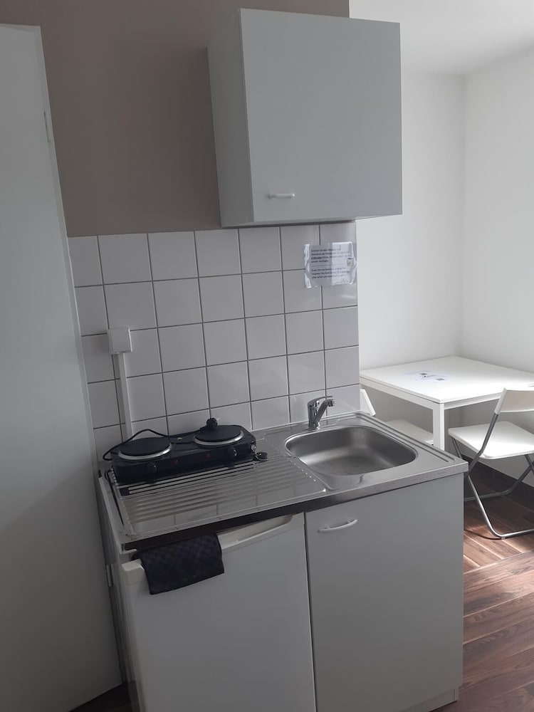 2-Rent Group Hostel Apartments SEN14