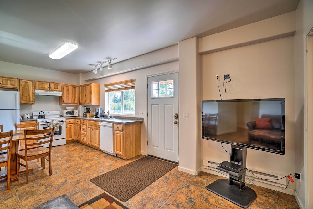 Homer Vacations - Family Retreat  8 Mi to Downtown  Bishops Beach! - Property Image 20