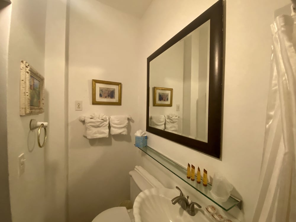 At Wind Chimes Boutique Hotel - Property Image 60