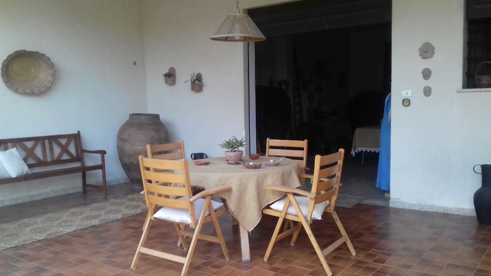 Bouganville Guest House photo 4