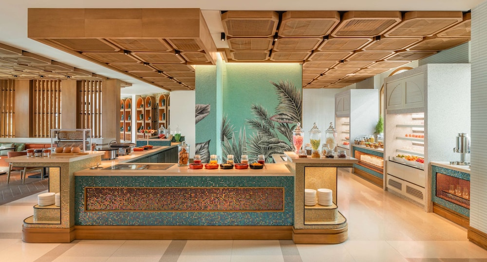 La Festa Phu Quoc, Curio Collection By Hilton 70