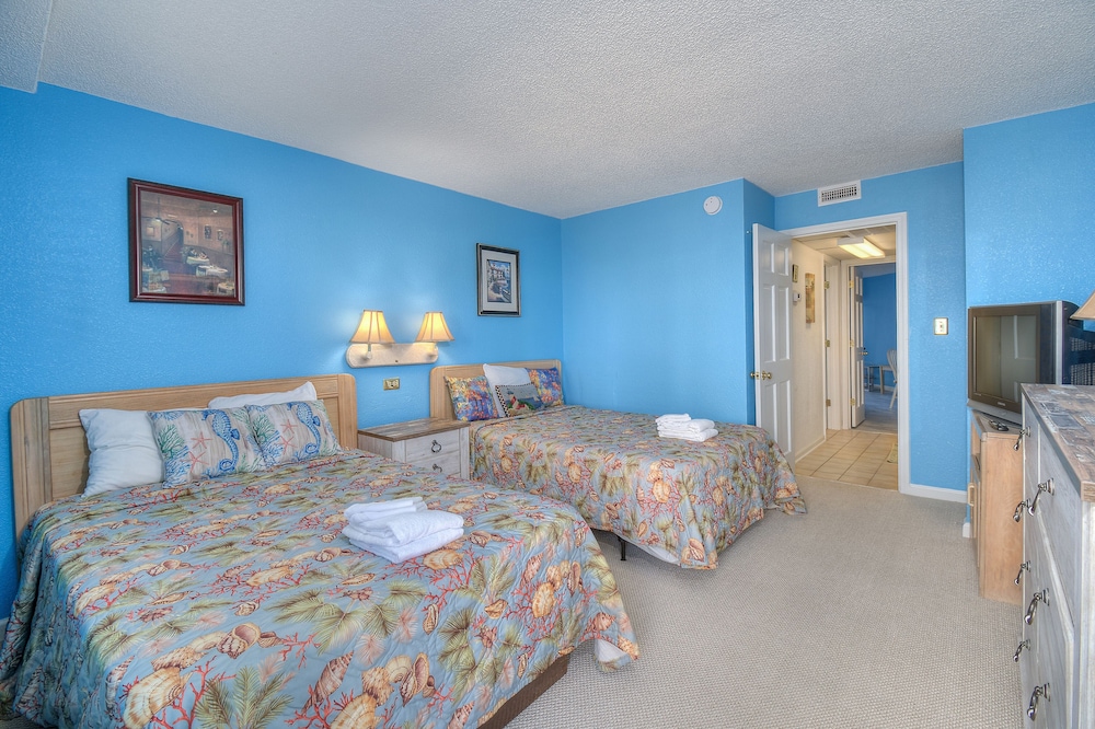 Jonathan Harbour by Elliott Beach Rental view 2