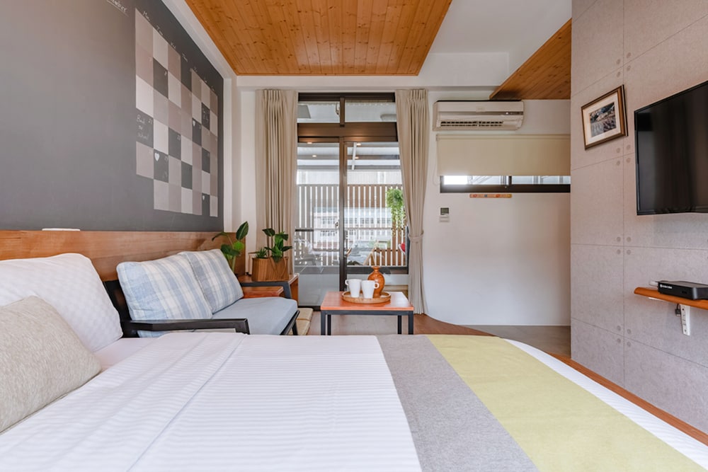 Field Trail B&B
