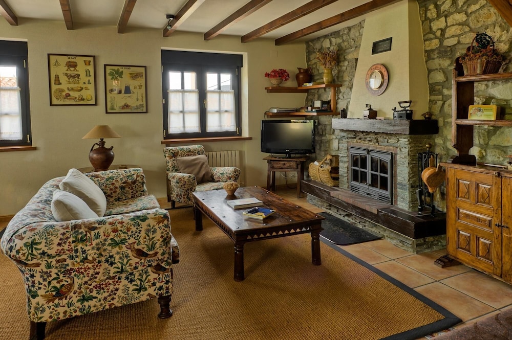 Casa Rural Llugarón II