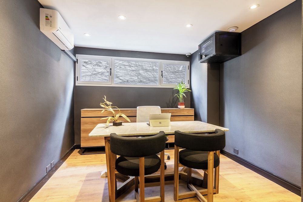 meeting & event spaces