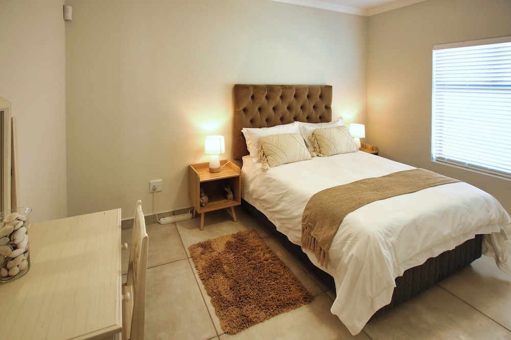 Casa Be Langebaan 6-Sleeper
