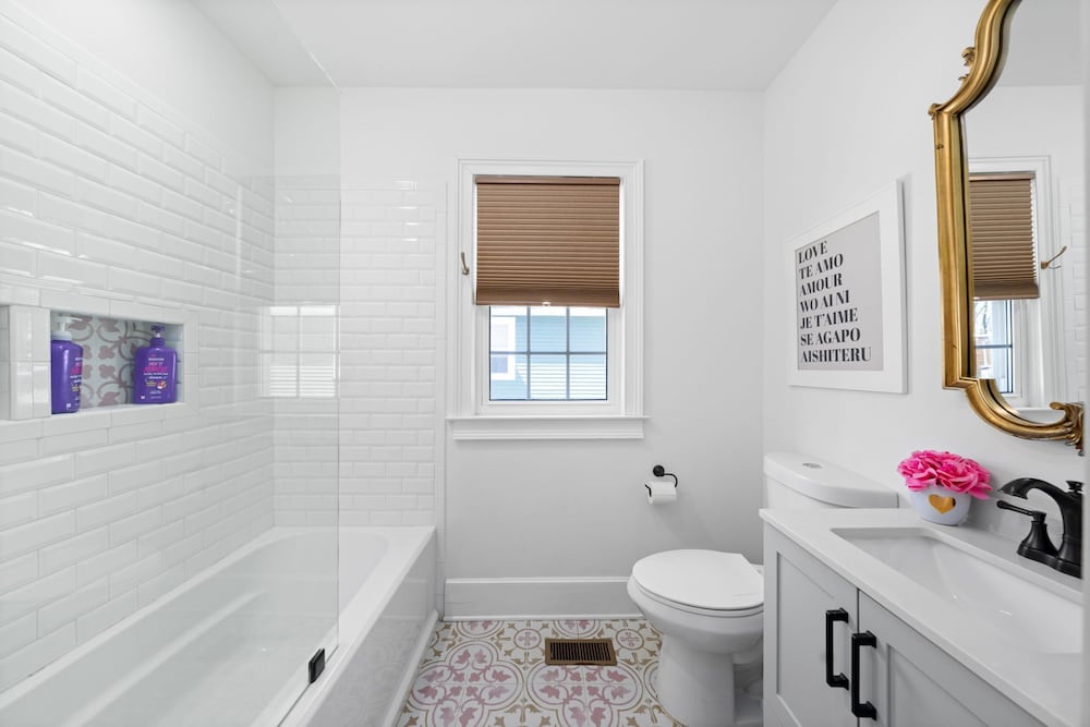 The Pink & Old Clarksville House