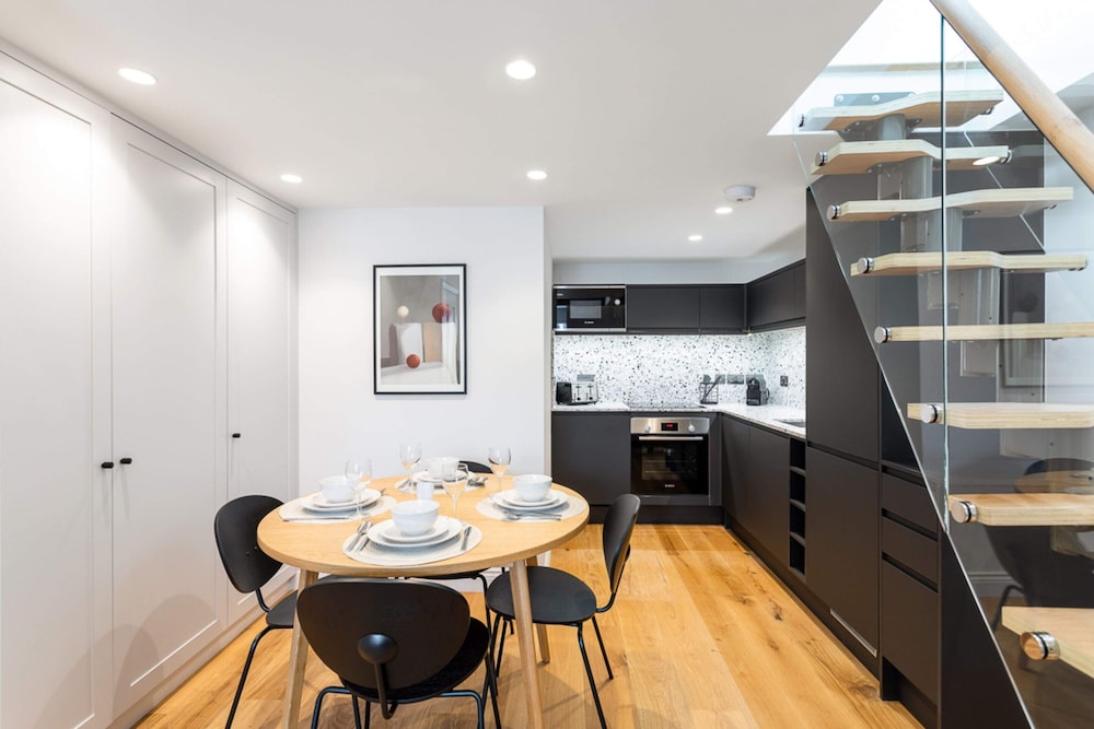 Coleherne Road Residence IX