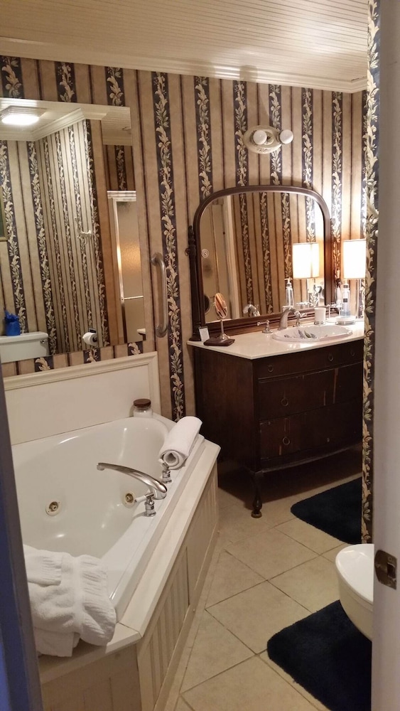 Bridgeford House Bed and Breakfast