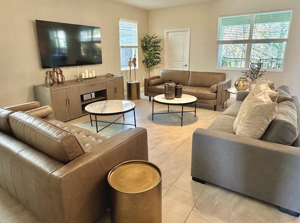 Luxurious Retreat Games & More