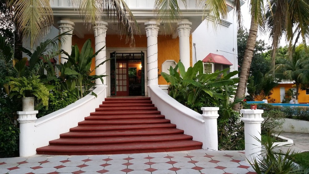 Mansion Giahn Inn