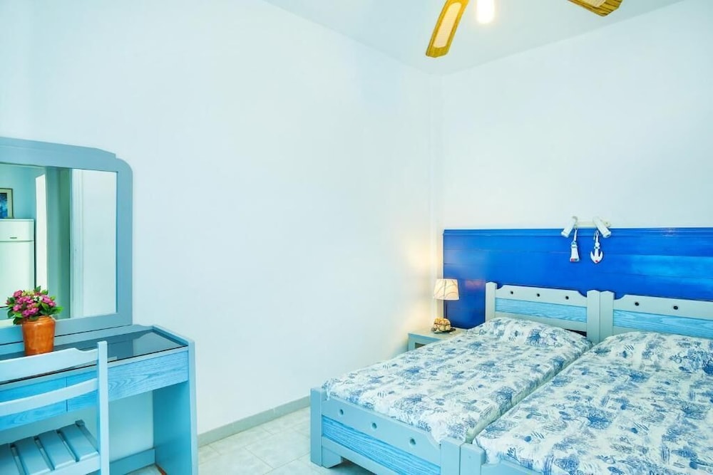 Xenios Faros Apartments