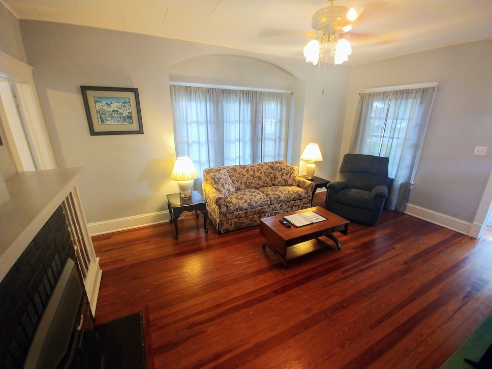 Mount Dora Cottages