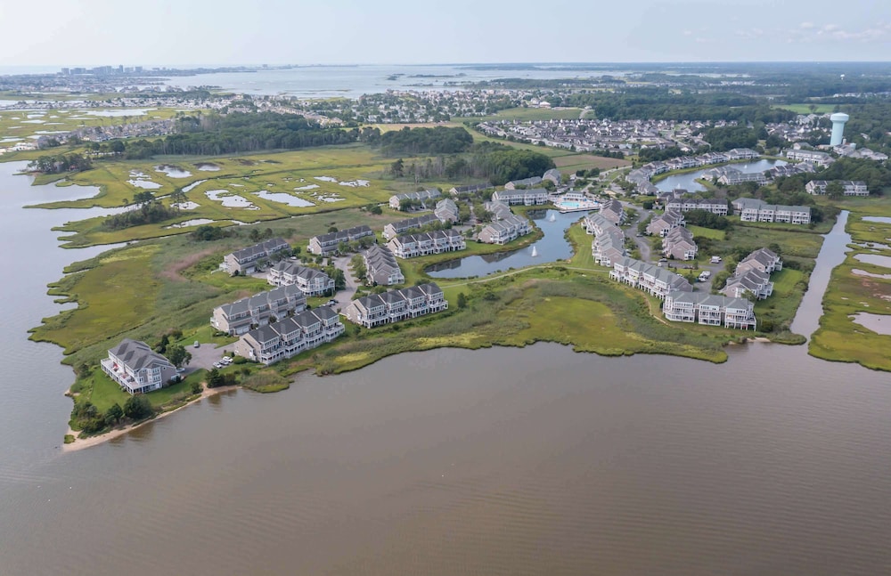 Whale of a Time Waterfront Stay for 10 With Resort-style Amenities