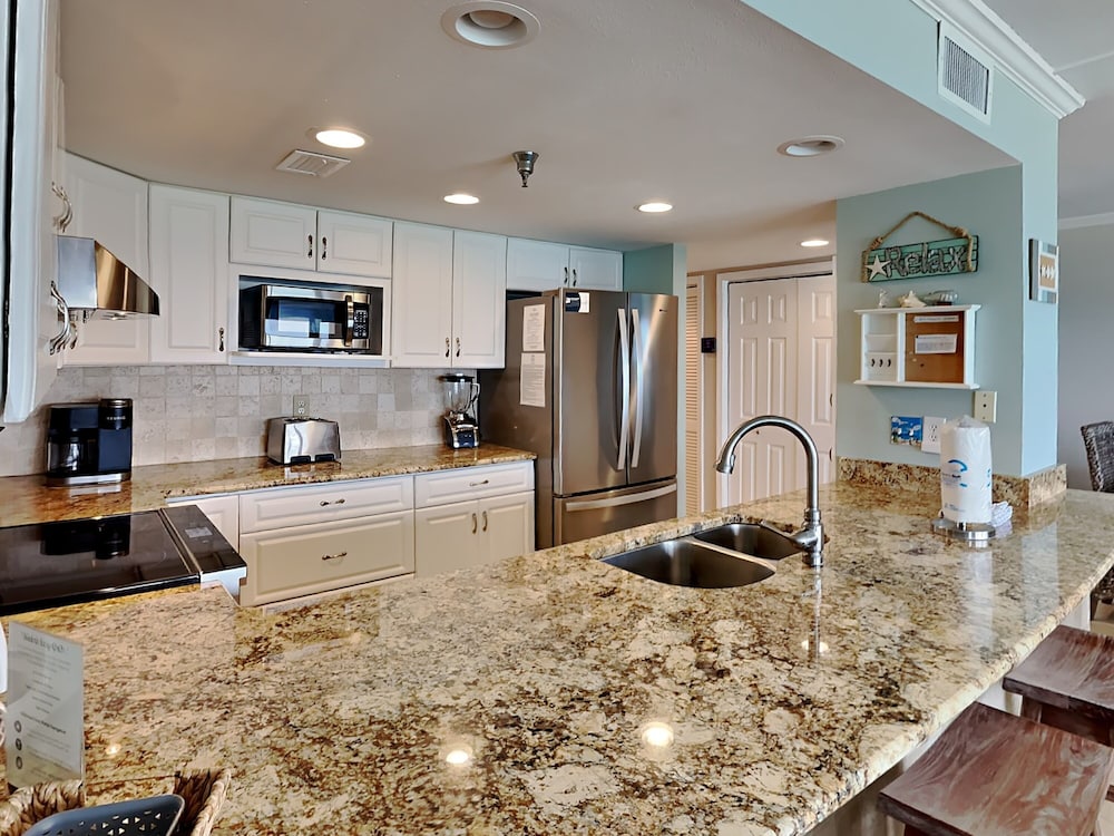 Ocean Breeze West by Southern Vacation Rentals