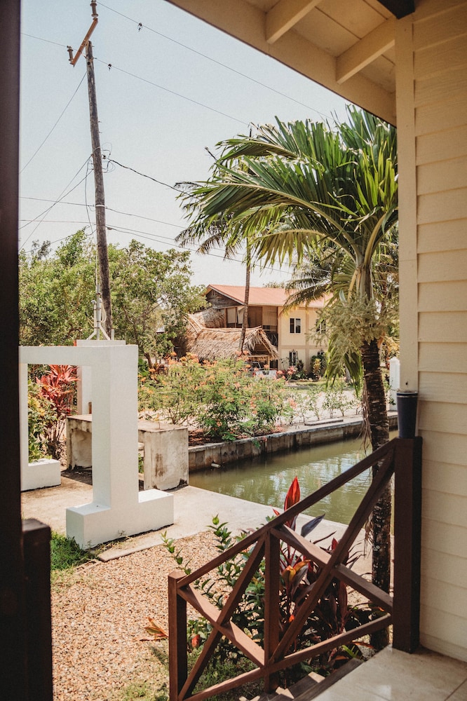 Cuatro Cabana