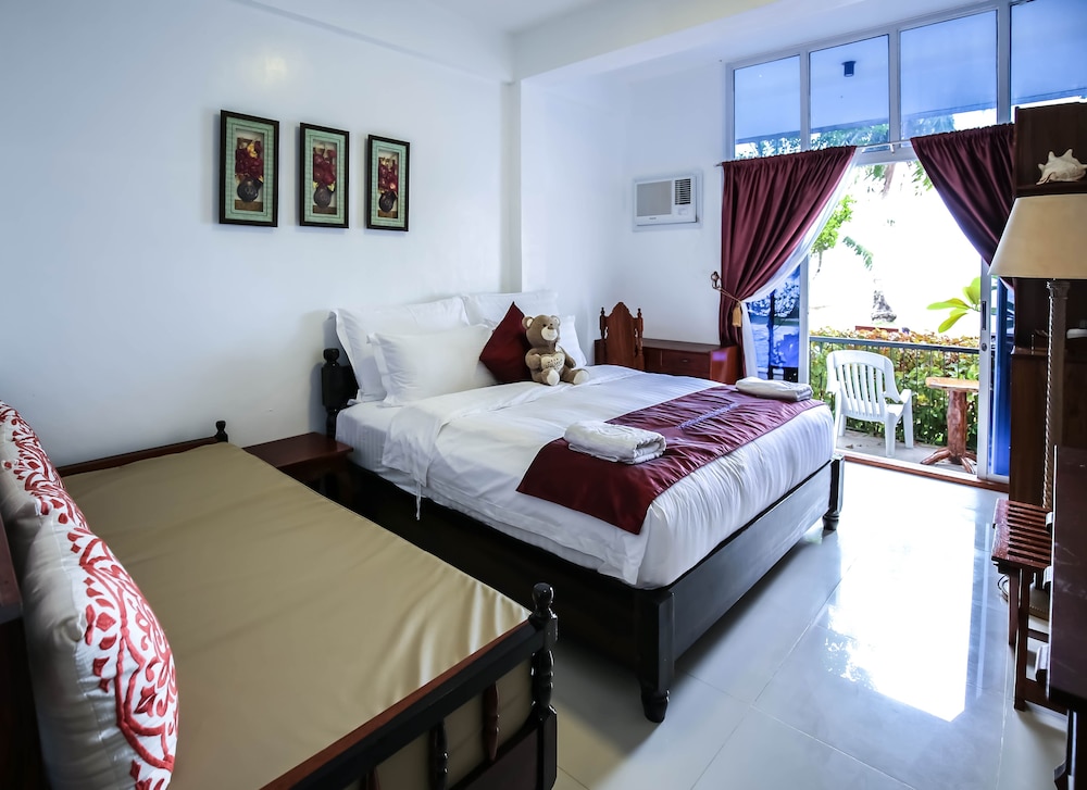 Doublegem Beach Resort and Hotel