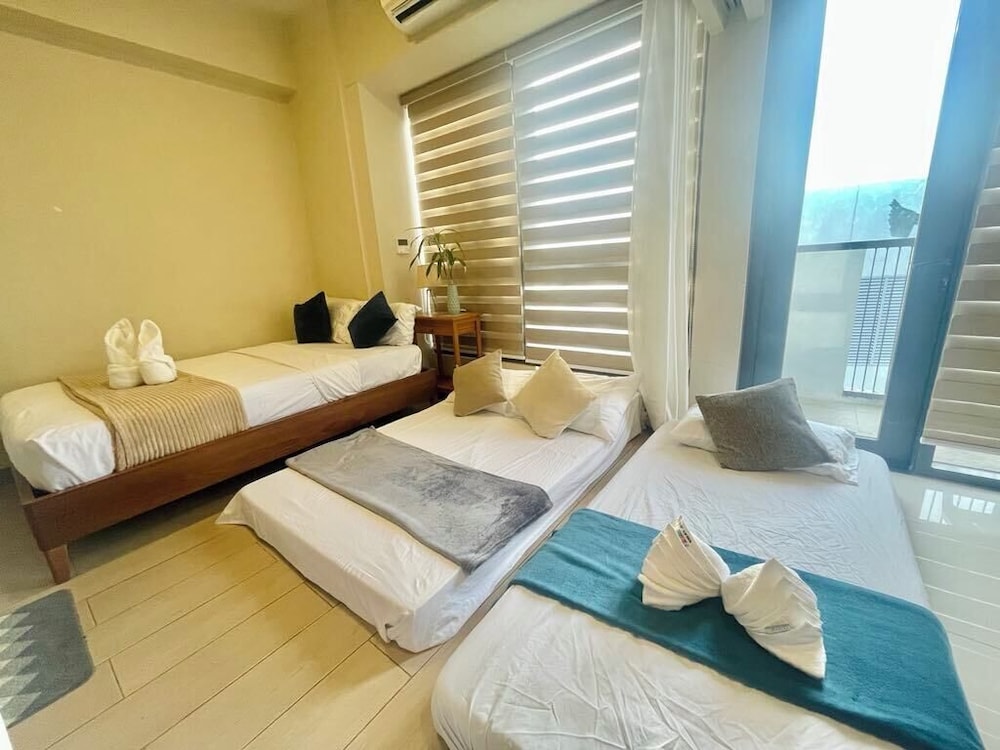 MactanNewtown Staycation Near The Beach