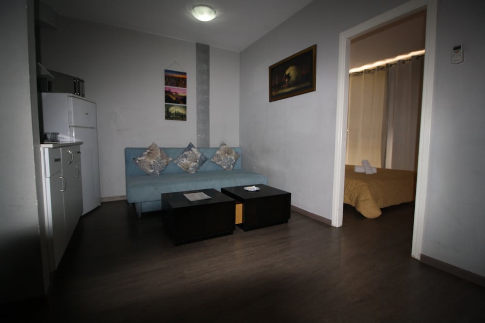 Rich Luxury Suites view 2
