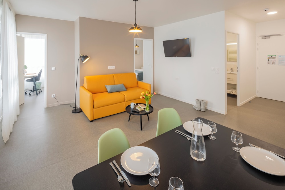 Le Havre Vacations - All Suites Appart Hotel Le Havre - Property Image 2